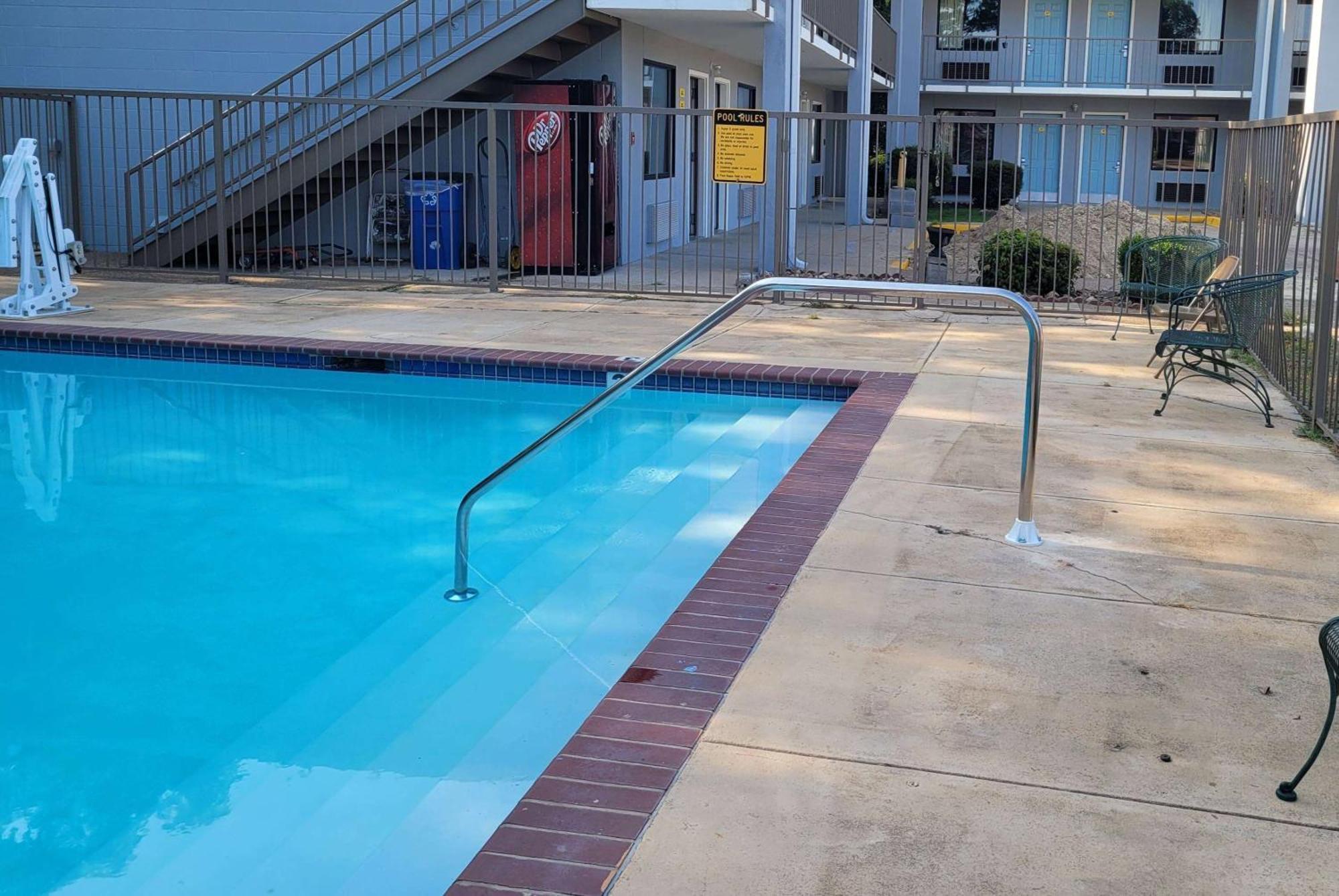 Super 8 By Wyndham Arkadelphia Caddo Valley Area Exterior foto